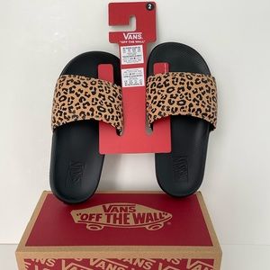 NWT Girls Vans sandals